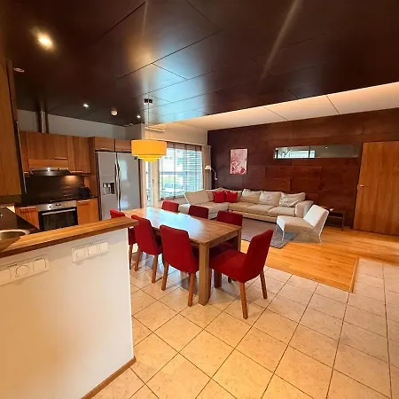 White B5 Apartment, Slope Views *